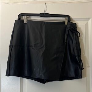 NWT T.J.Maxx Black Faux Leather Skort